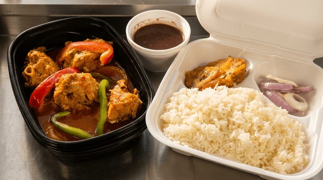 Stewed Turkey (Kodenn nan Sòs).
